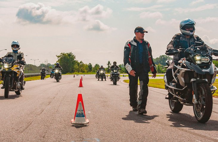 Cápsulas Entre Riders